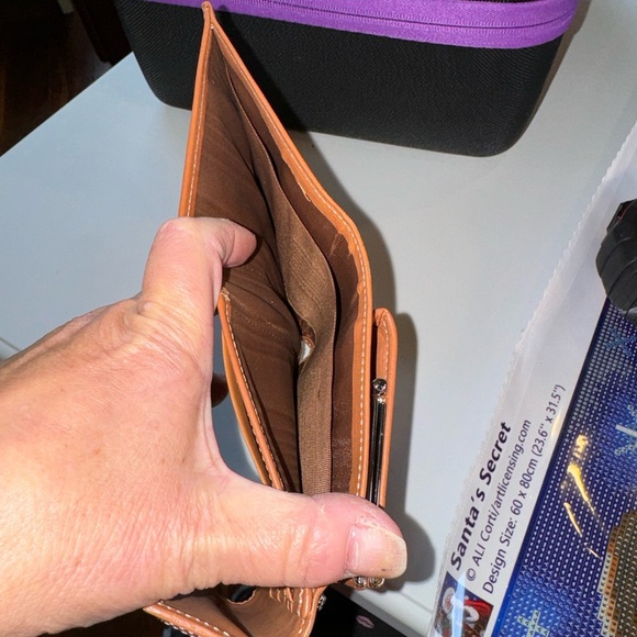 Dooney & Bourke Brown/Tan Signature Wallet Great Condition Credit Cards, Coin - Picture 6 of 6